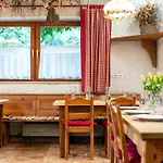 別荘 Alpin Hideaway L ヴェルグル